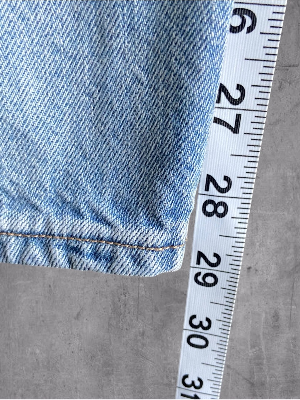 American Eagle | High Rise Baggy 90s Inspired Straight Mom Jeans | Size 8 - Picture 9 of 9
